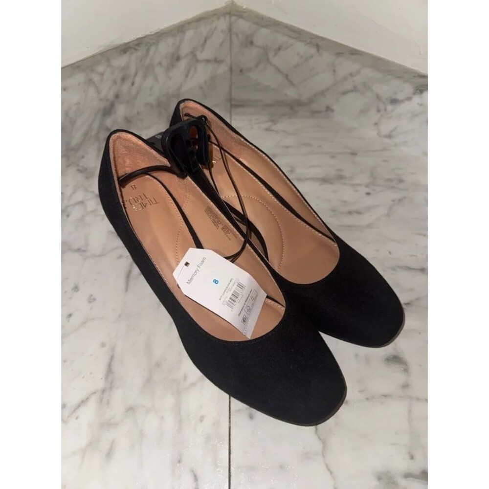 Time and Tru Women's Closed Toe Pump Dress Heels
